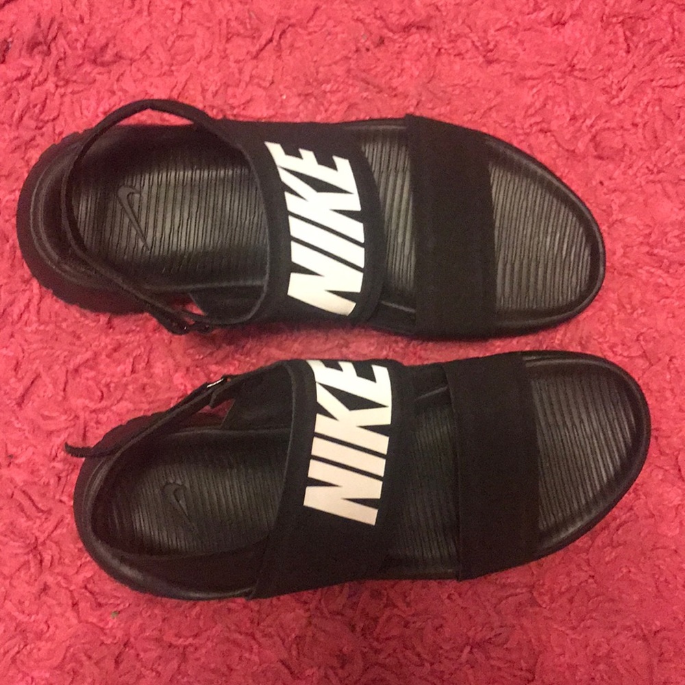 Nike Tanjun Slides